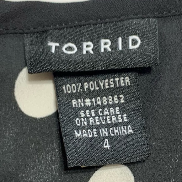 TORRID Black Polka Dot Blouse US 4 - Picture 4 of 10